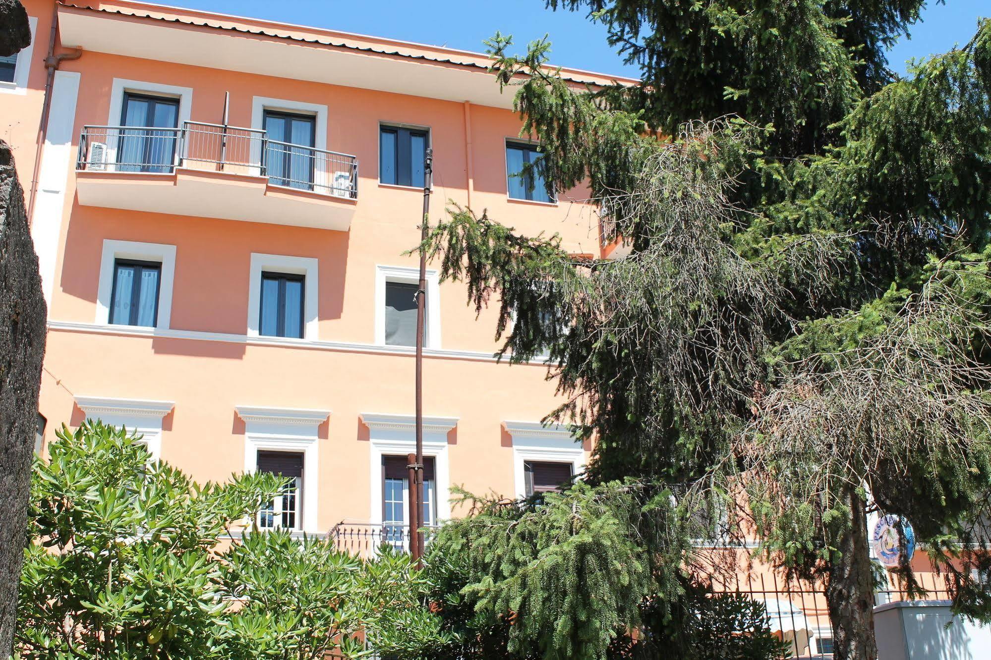 Hotel La Villa Ceccano 외부 사진